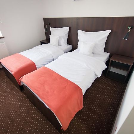 First Hotel Tczew Exteriör bild