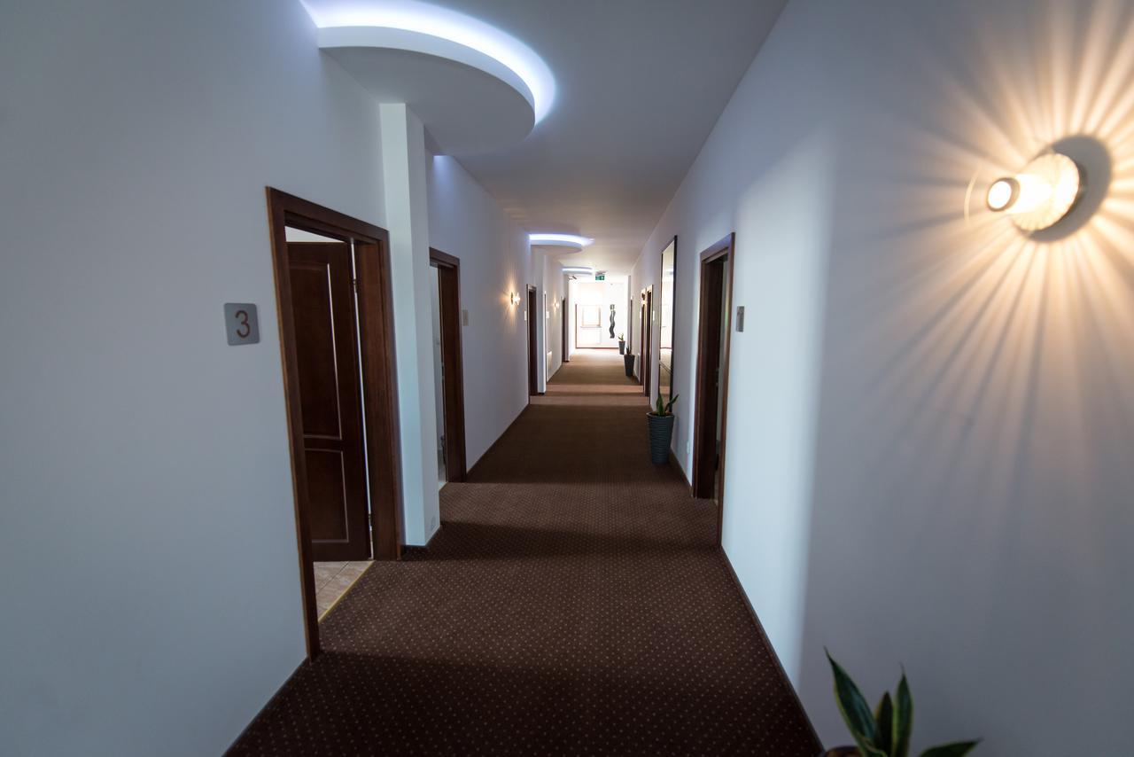 First Hotel Tczew Exteriör bild