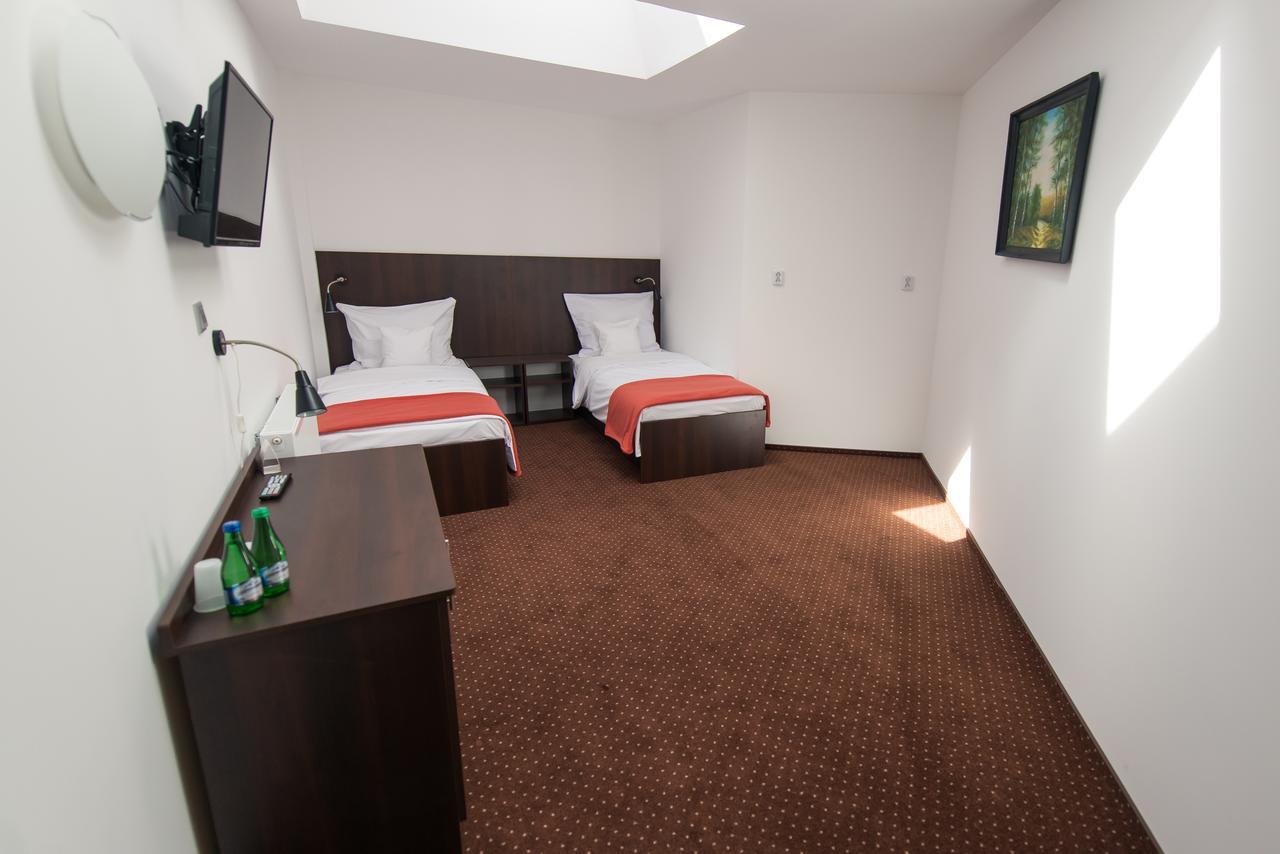 First Hotel Tczew Exteriör bild
