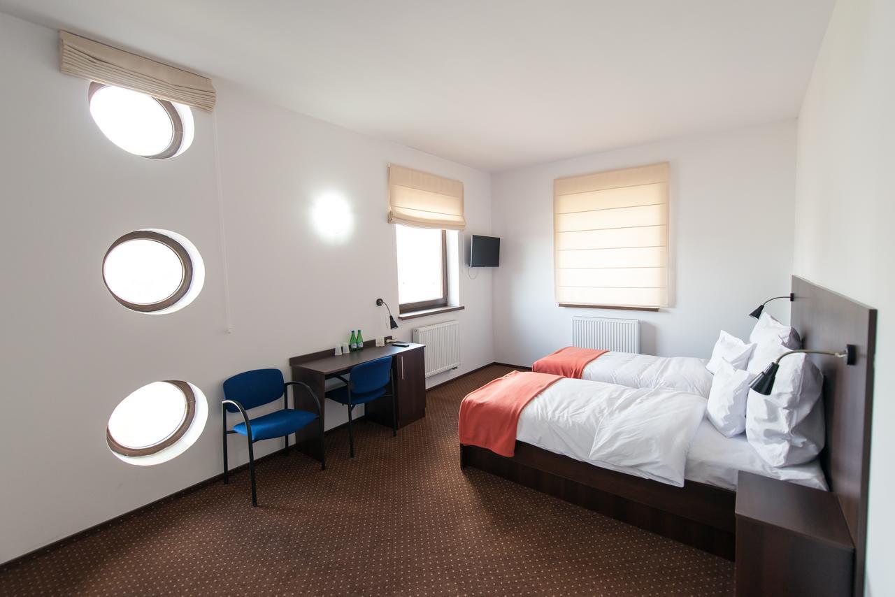 First Hotel Tczew Exteriör bild