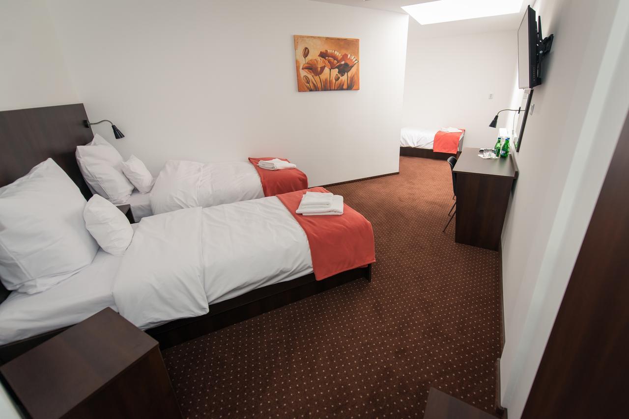 First Hotel Tczew Exteriör bild